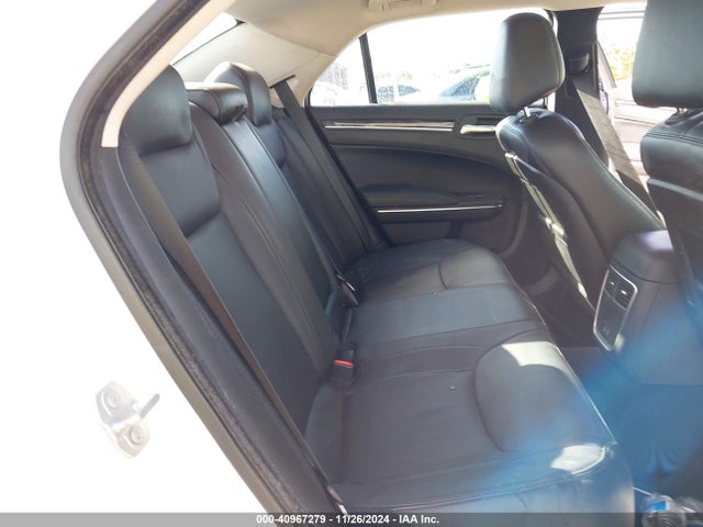 Chrysler 300 Anniversary Edition 2016 2C3CCAAG0GH248426 Image 8