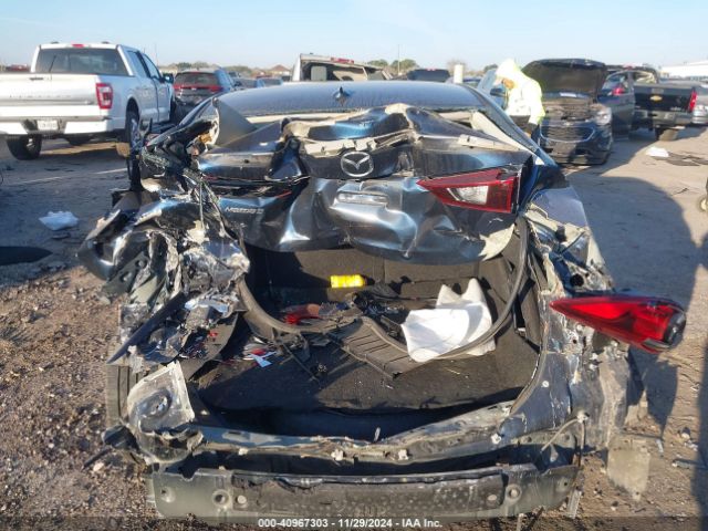 3MZBN1V35JM253538 Mazda Mazda3 Touring