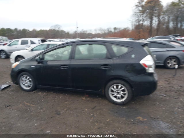 Toyota Prius V Two 2014 JTDZN3EU9E3326262 Image 14