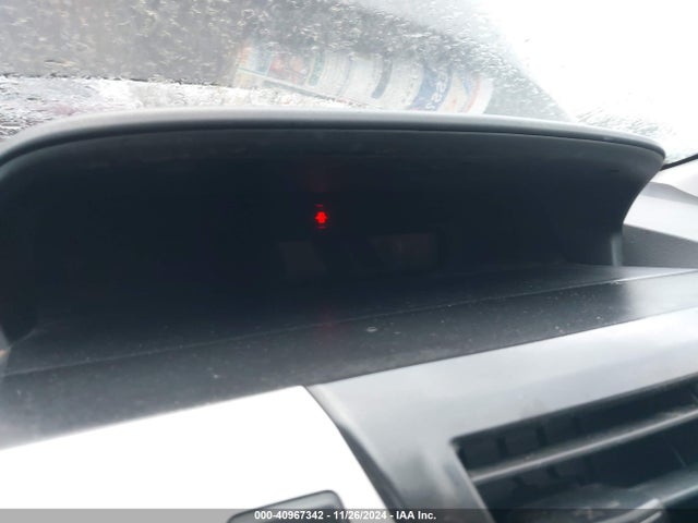 Toyota Prius V Two 2014 JTDZN3EU9E3326262 Image 15