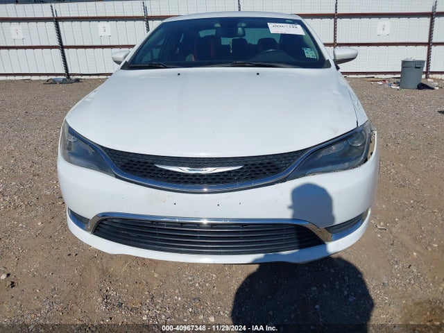 Chrysler 200 Limited 2015 1C3CCCAB3FN608469 Image 17