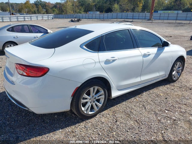 Chrysler 200 Limited 2015 1C3CCCAB3FN608469 Image 4