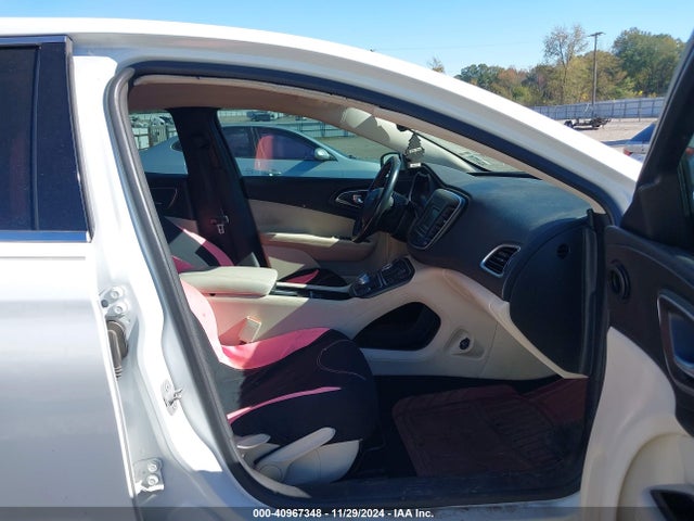 Chrysler 200 Limited 2015 1C3CCCAB3FN608469 Image 5