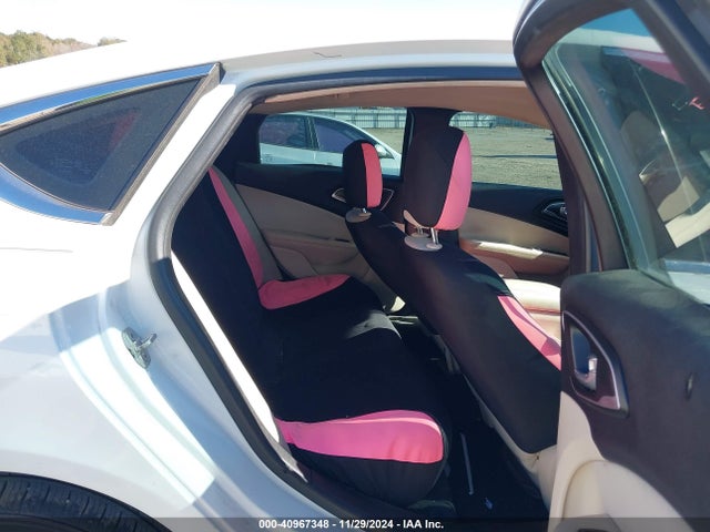 Chrysler 200 Limited 2015 1C3CCCAB3FN608469 Image 8