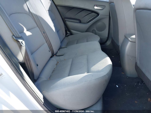 KIA FORTE LX 2017 3KPFK4A74HE087203 Image 8