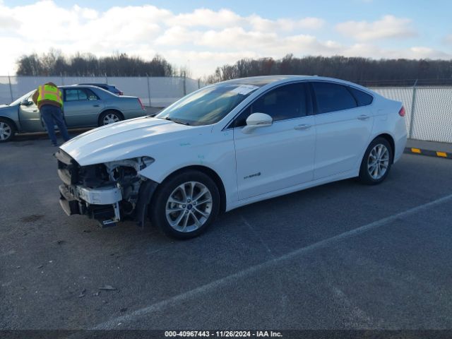 3FA6P0MU3KR181719 Ford Fusion Hybrid Sel