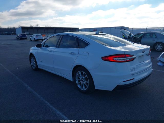 3FA6P0MU3KR181719 Ford Fusion Hybrid Sel