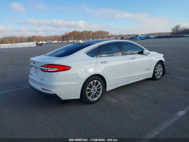 3FA6P0MU3KR181719 Ford Fusion Hybrid Sel