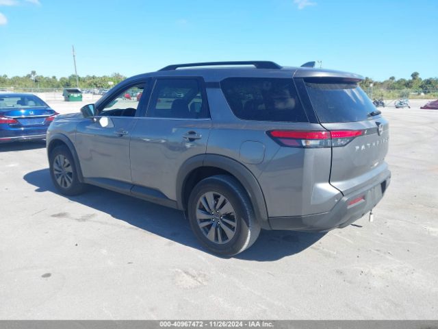 5N1DR3BC2RC255319 Nissan Pathfinder Sv 4wd