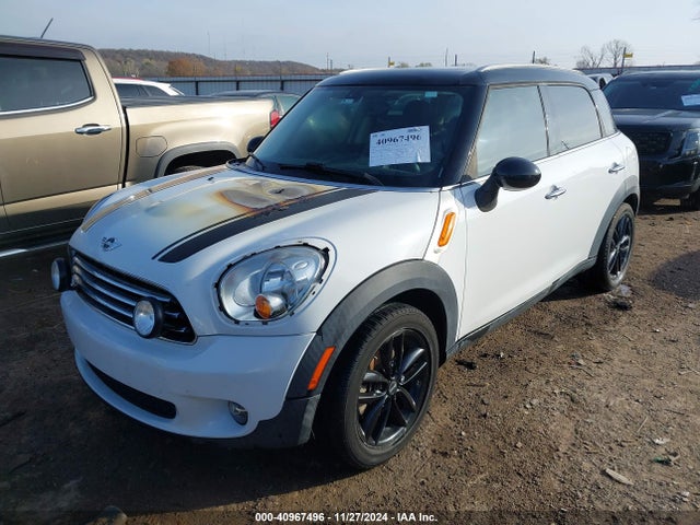 2013 MINI COUNTRYMAN WMWZB3C57DWM08697 Photo 1