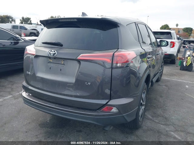 Toyota RAV4 LE 2017 2T3ZFREV0HW364263 Image 4