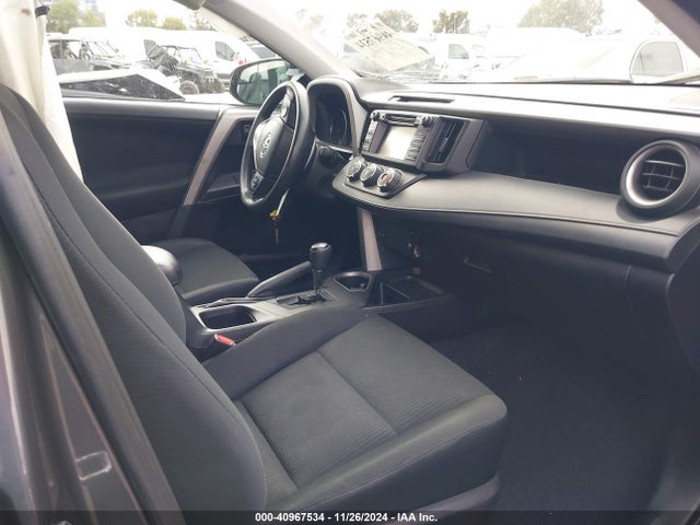 Toyota RAV4 LE 2017 2T3ZFREV0HW364263 Image 5