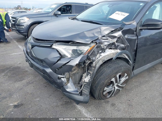 Toyota RAV4 LE 2017 2T3ZFREV0HW364263 Image 6