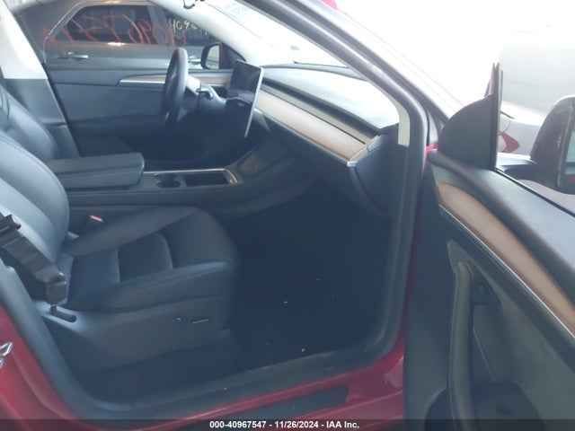 2023 TESLA MODEL Y 7SAYGDEE5PF839148 Photo 4
