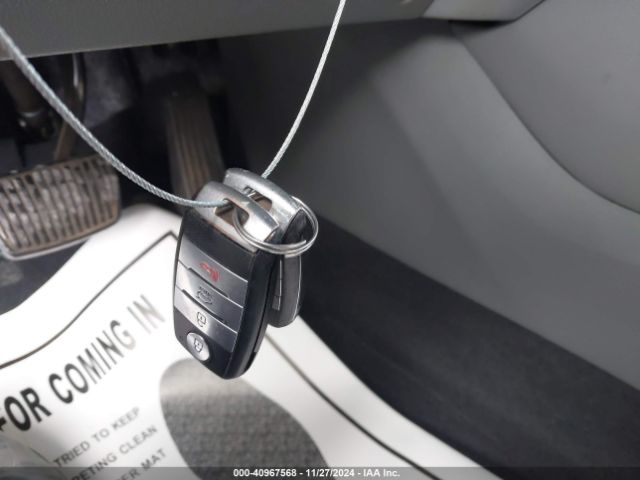 5XYPK4A5XJG418555 KIA Sorento 3.3l Sx