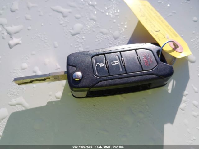 ZACCJBAH0FPB65059 Jeep Renegade Sport