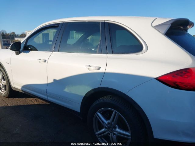 WP1AF2A27ELA44922 Porsche Cayenne Diesel Platinum Edition