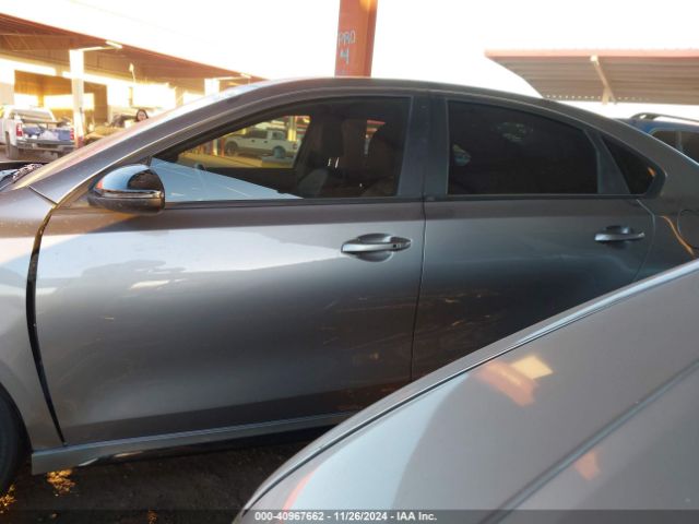 3KPF44AC8PE528434 KIA FORTE GT