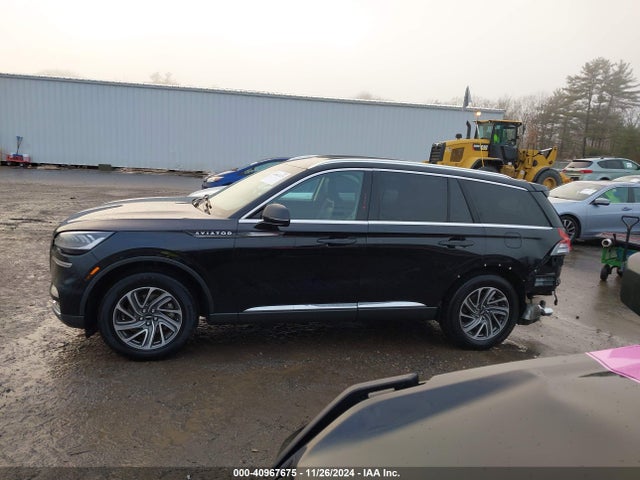 5LM5J0XC9RGL00281 Lincoln Aviator Livery