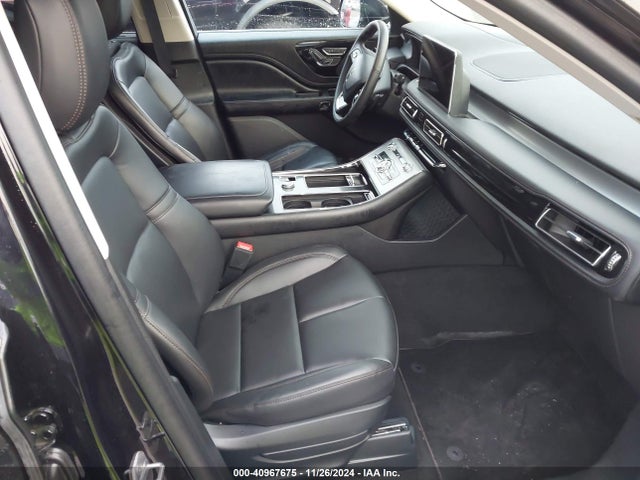 5LM5J0XC9RGL00281 Lincoln Aviator Livery