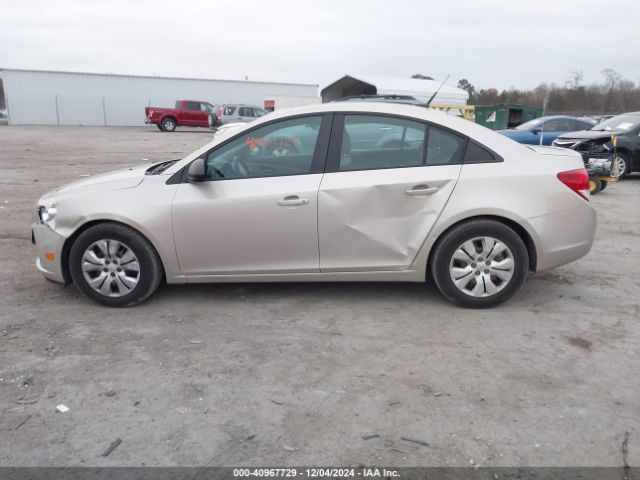1G1PA5SH3E7334557 Chevrolet Cruze Ls Auto