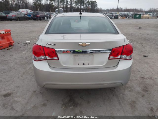1G1PA5SH3E7334557 Chevrolet Cruze Ls Auto