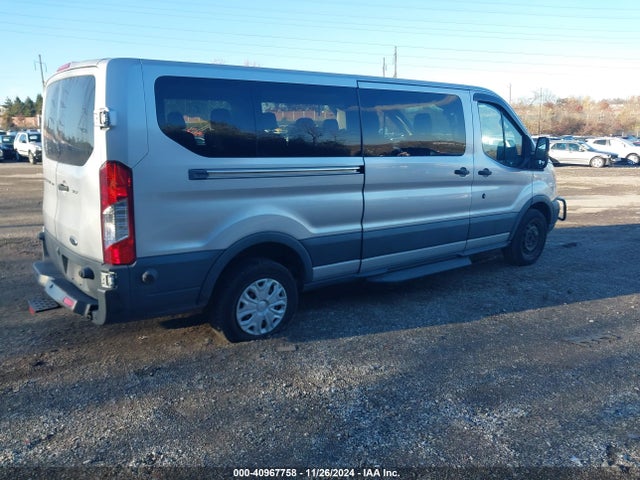 1FBZX2YM6HKB04972 Ford Transit-350 Xlt