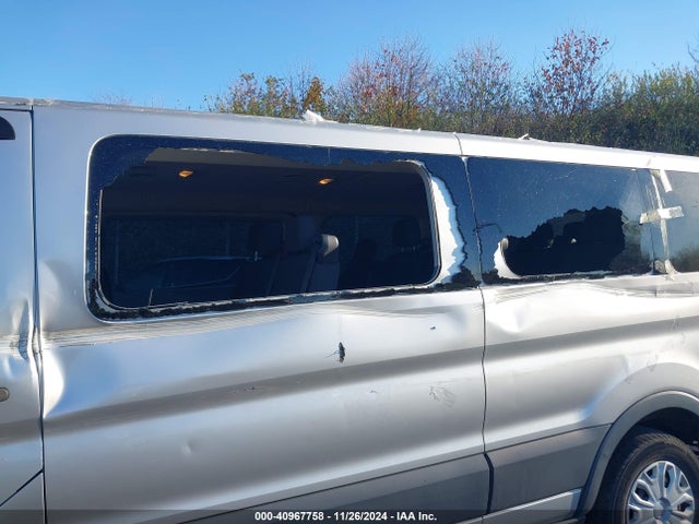 1FBZX2YM6HKB04972 Ford Transit-350 Xlt