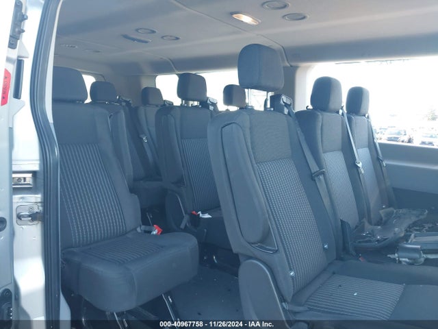 1FBZX2YM6HKB04972 Ford Transit-350 Xlt