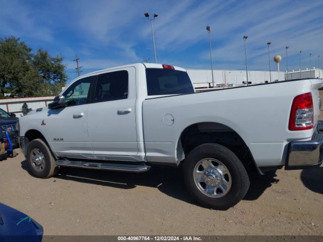 3C6UR5DL6NG436788 RAM 2500 Big Horn  4x4 6'4 Box