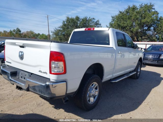3C6UR5DL6NG436788 RAM 2500 Big Horn  4x4 6'4 Box