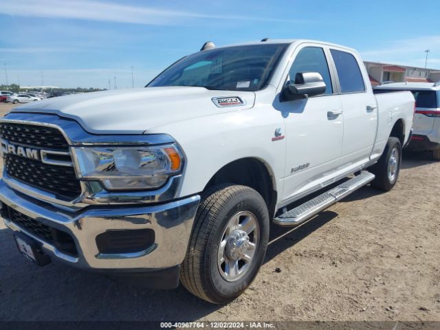 3C6UR5DL6NG436788 RAM 2500 Big Horn  4x4 6'4 Box