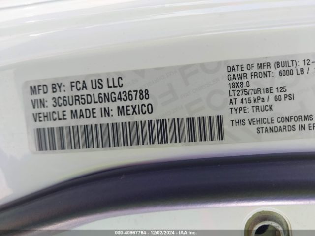 3C6UR5DL6NG436788 RAM 2500 Big Horn  4x4 6'4 Box