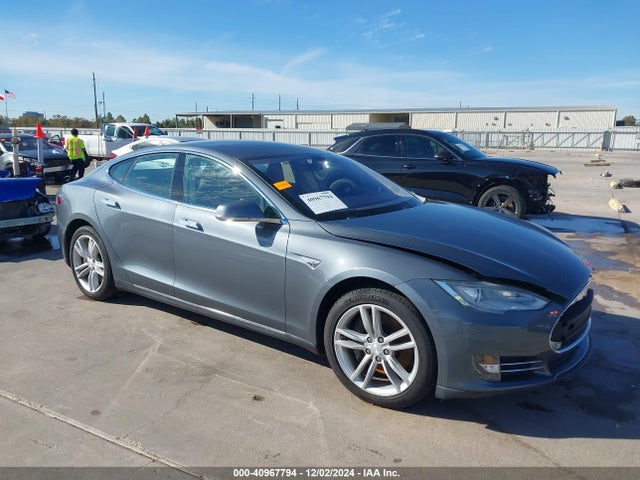 2013 TESLA MODEL S 5YJSA1CN4DFP06768 Photo 0
