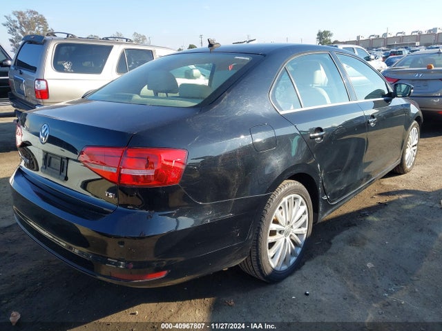 3VWD17AJ4FM309763 Volkswagen Jetta 1.8t Se