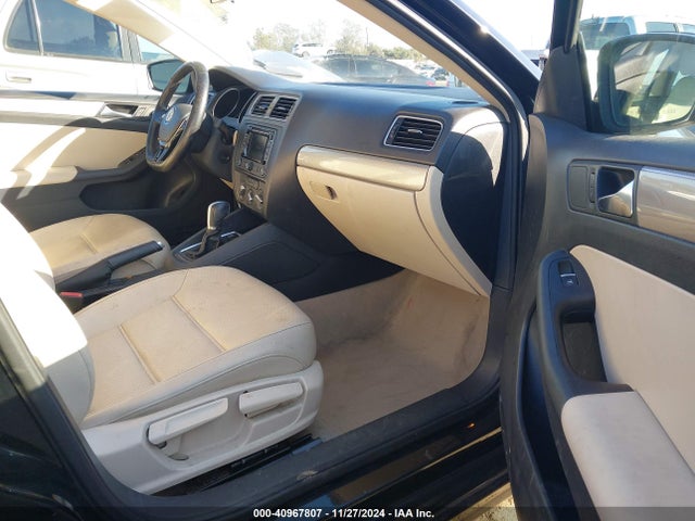 3VWD17AJ4FM309763 Volkswagen Jetta 1.8t Se