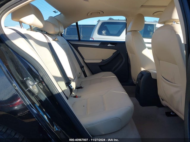 3VWD17AJ4FM309763 Volkswagen Jetta 1.8t Se