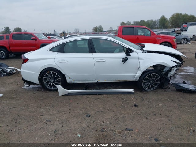 Hyundai Sonata Limited 2020 5NPEH4J2XLH027509 Image 13