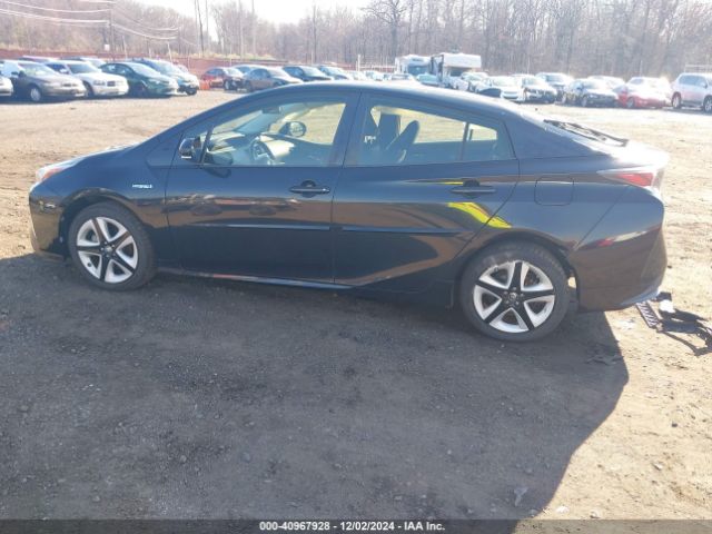 JTDKARFU7G3515302 Toyota Prius Three Touring