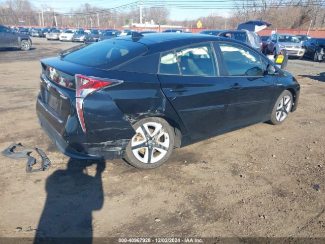JTDKARFU7G3515302 Toyota Prius Three Touring