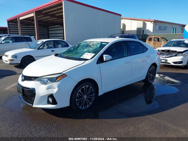 Toyota Corolla 2014 5YFBURHE1EP060836 Image 2