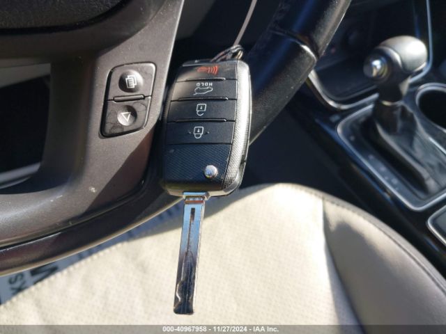 5XYKT3A63FG630201 KIA SORENTO LX