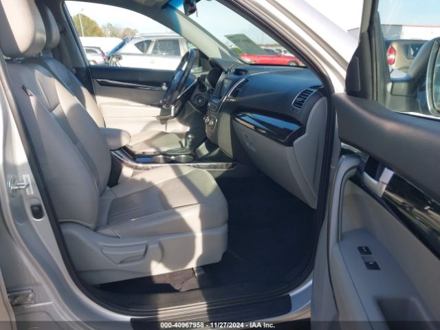 5XYKT3A63FG630201 KIA SORENTO LX