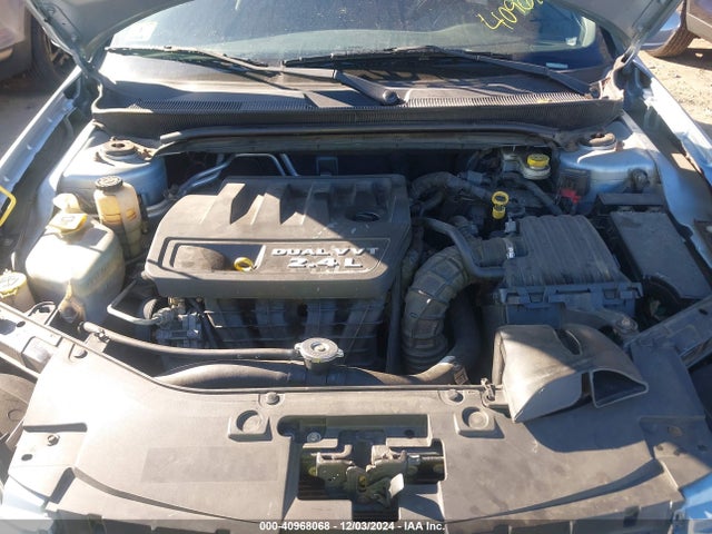 Chrysler 200 LX 2014 1C3CCBAB7EN143008 Image 10