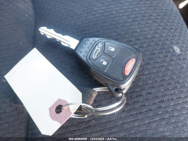 Chrysler 200 LX 2014 1C3CCBAB7EN143008 Image 11