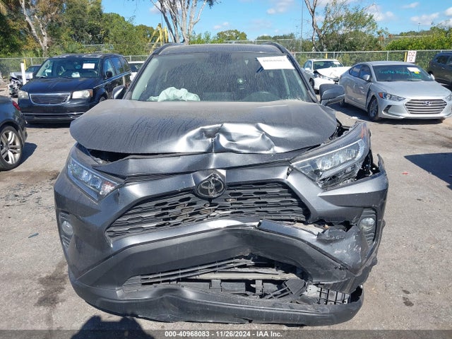 Toyota Rav4 Xle Premium 2019 2T3C1RFV6KC015961 Image 13
