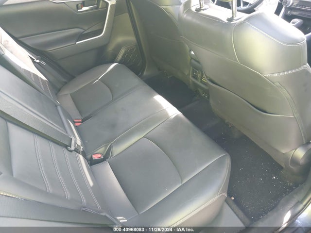 Toyota Rav4 Xle Premium 2019 2T3C1RFV6KC015961 Image 8