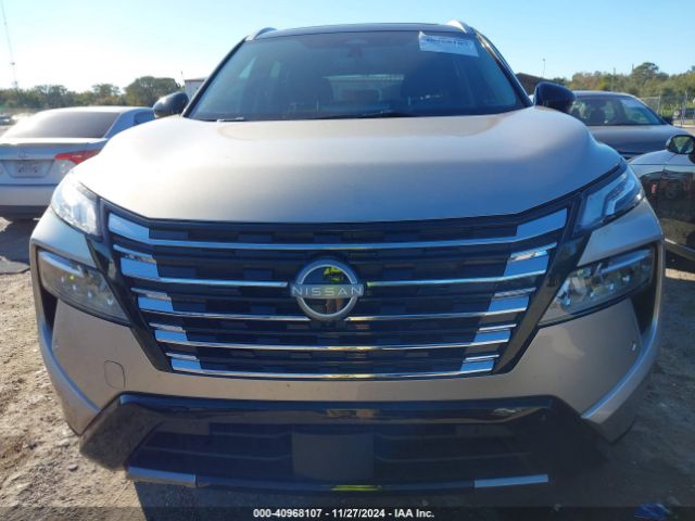 JN8BT3DC1RW072409 Nissan Rogue Platinum Fwd