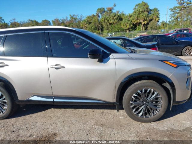 JN8BT3DC1RW072409 Nissan Rogue Platinum Fwd