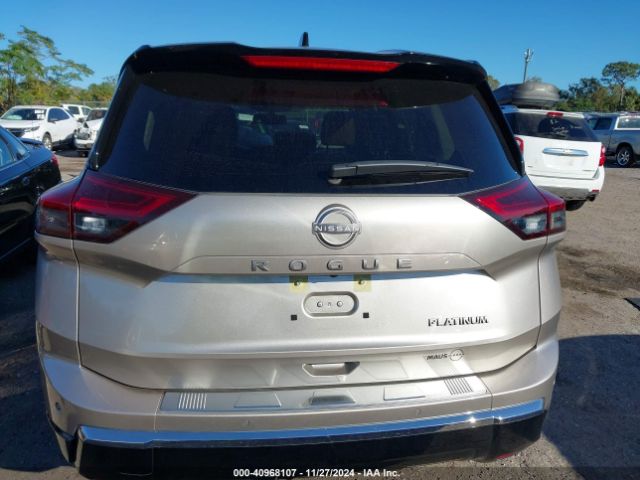 JN8BT3DC1RW072409 Nissan Rogue Platinum Fwd
